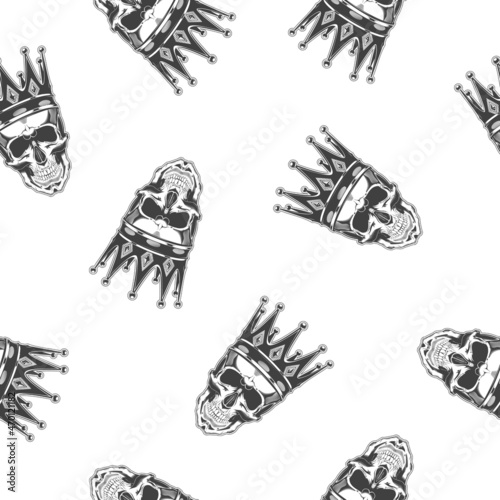 Seamless pattern of vintage monochrome skull with crown. Vector illustration