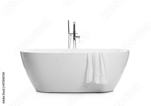 Fototapeta Modern clean ceramic bathtub isolated on white