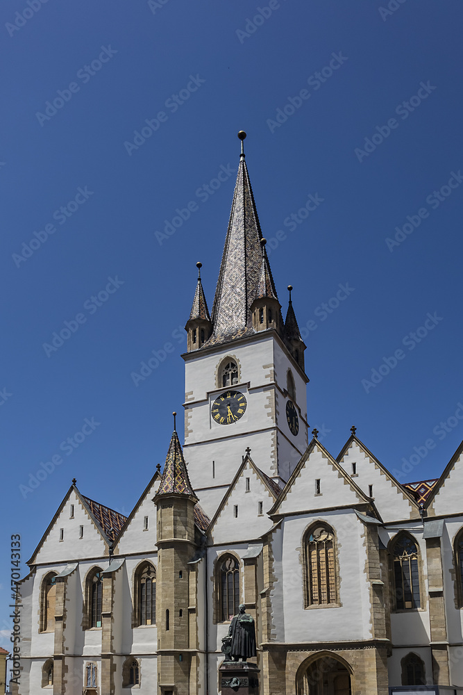 Gothic-style Saint Mary Lutheran Cathedral (Evangelische Stadtpfarrkirche in Hermannstadt, 14th century) in Sibiu city, Transylvania, Romania.