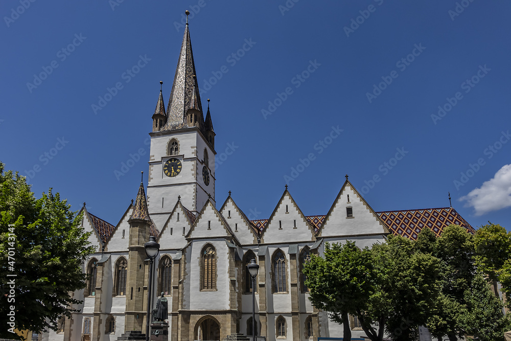 Gothic-style Saint Mary Lutheran Cathedral (Evangelische Stadtpfarrkirche in Hermannstadt, 14th century) in Sibiu city, Transylvania, Romania.