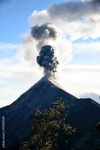 volcan el fuego Guatemala