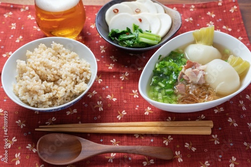 冬に旬を迎えるかぶ（蕪）を使った日本の漬物（浅漬け）とカブのスープの夕食風景 photo