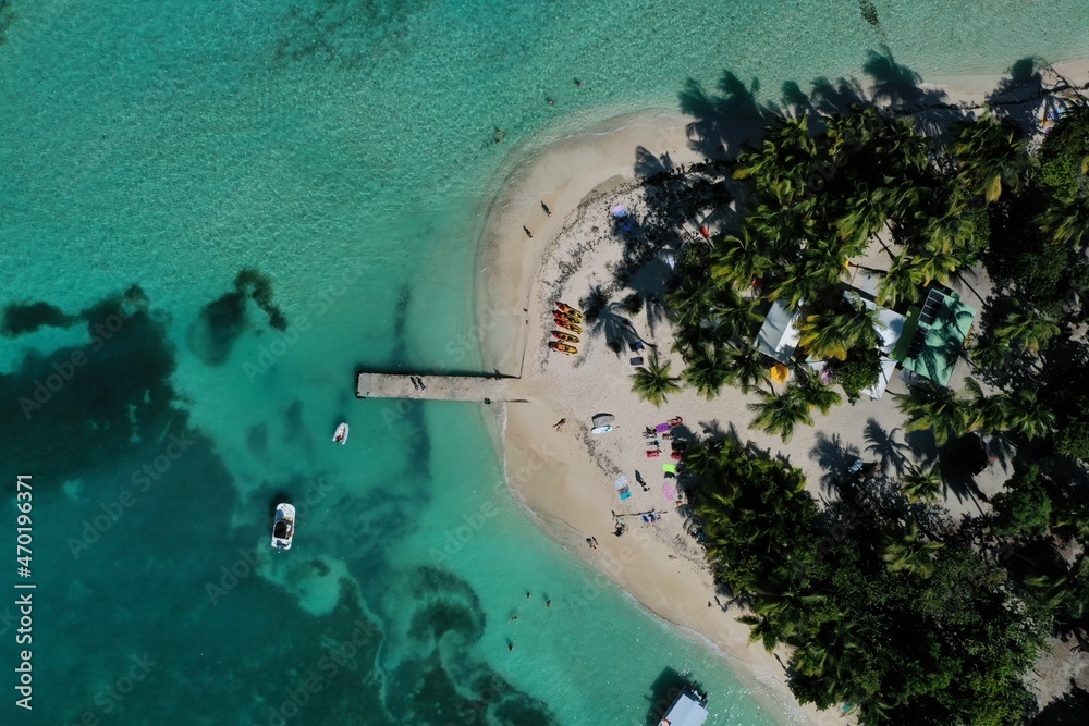 Vue aérienne de l'ilet du Gosier en Guadeloupe