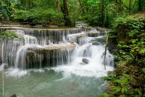 Fototapeta Naklejka Na Ścianę i Meble -  Beautiful Huai Mae​ Khamin​ Waterfall​ in Khuean​ Srinagarindra​ National​ Park, Kanchanaburi, Thailand.