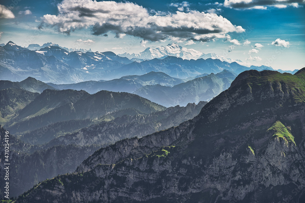 divers sommet des alpes suisse