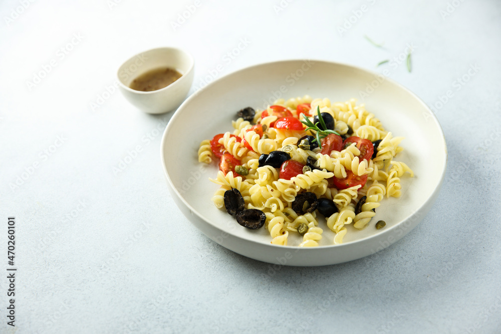 Pasta with tomatoes and olives