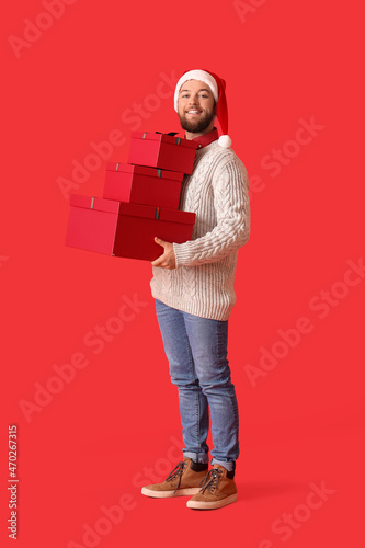 Handsome man with Christmas...