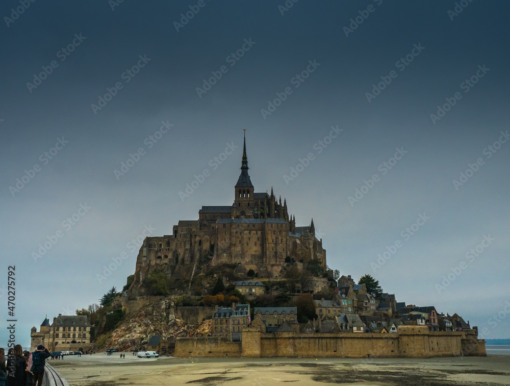 モンサンミッシェルの朝。Mont Saint Michel morning.