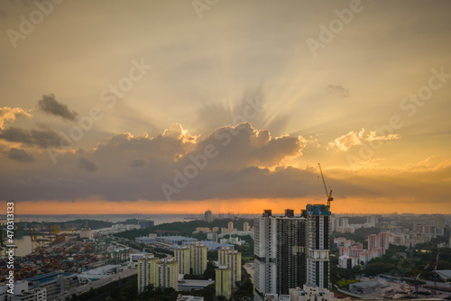 2017 Singapore skyline during sunset look from Pinacle Duxton roof terrace