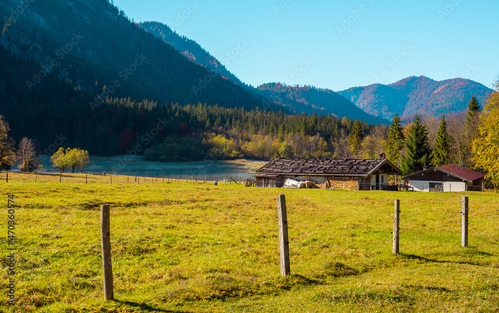 Fototapeta premium Seen in Reit im Winkl, Bayern, im Herbst