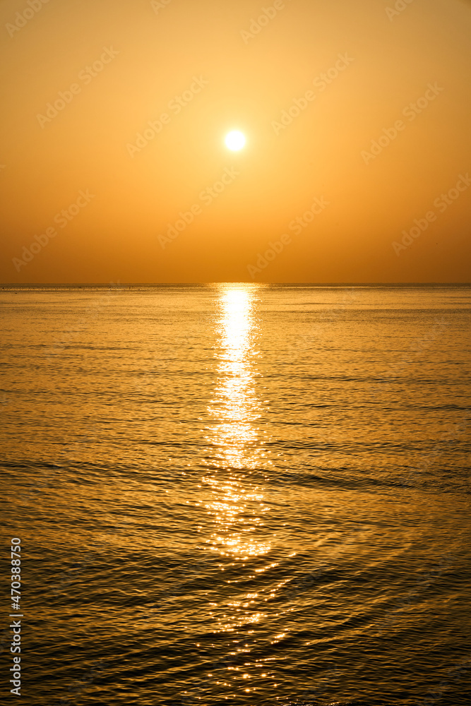 Obraz premium sunset over the sea