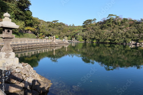 Koshi-ga-ike brackish Pond in the precincts of Itsukushima-jinjya Shrine in Hagi City in Yamaguchi Pref. in Japan 日本の山口県萩市にある厳島神社とその境内にある汽水池の明神池　