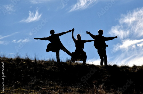 Menschen auf dem Berggipfel