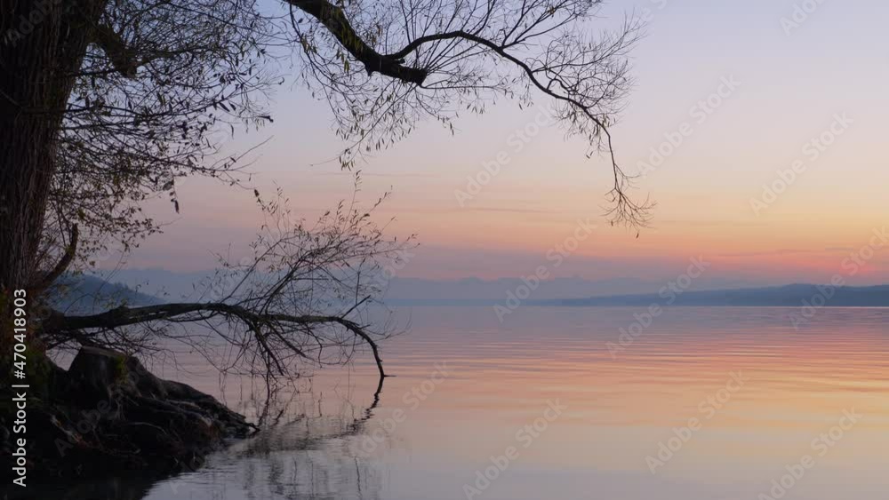 Sonnenuntergang, Dämmerung am Starnberger See, Bayern, Deutschland Sonnenuntergang, Dämmerung am Starnberger See, Bayern, Deutschland