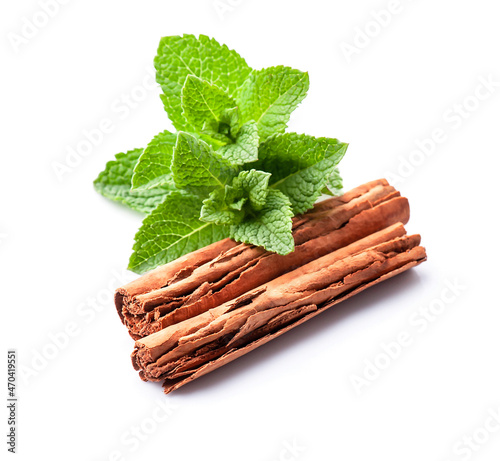 Cinnamon stick with mint