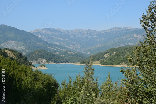 Obraz na płótnie Bovilla Lake Albania w salonie