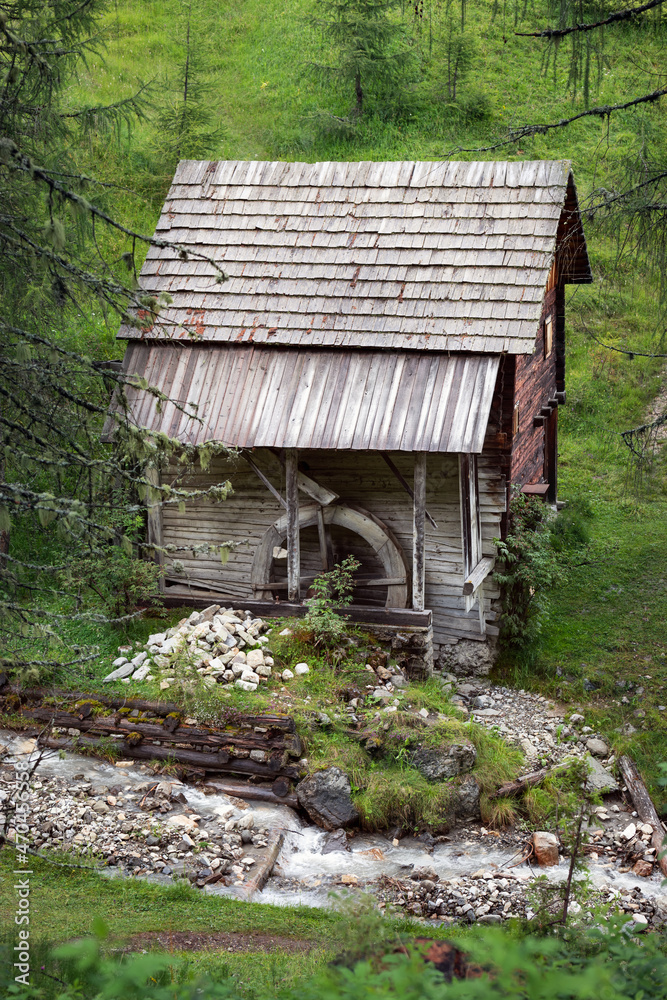 Ancient water mill in the Mill Valley (Longiaru, San Martino in Badia) Ancient water mill in the Mill Valley (Longiaru, San Martino in Badia)