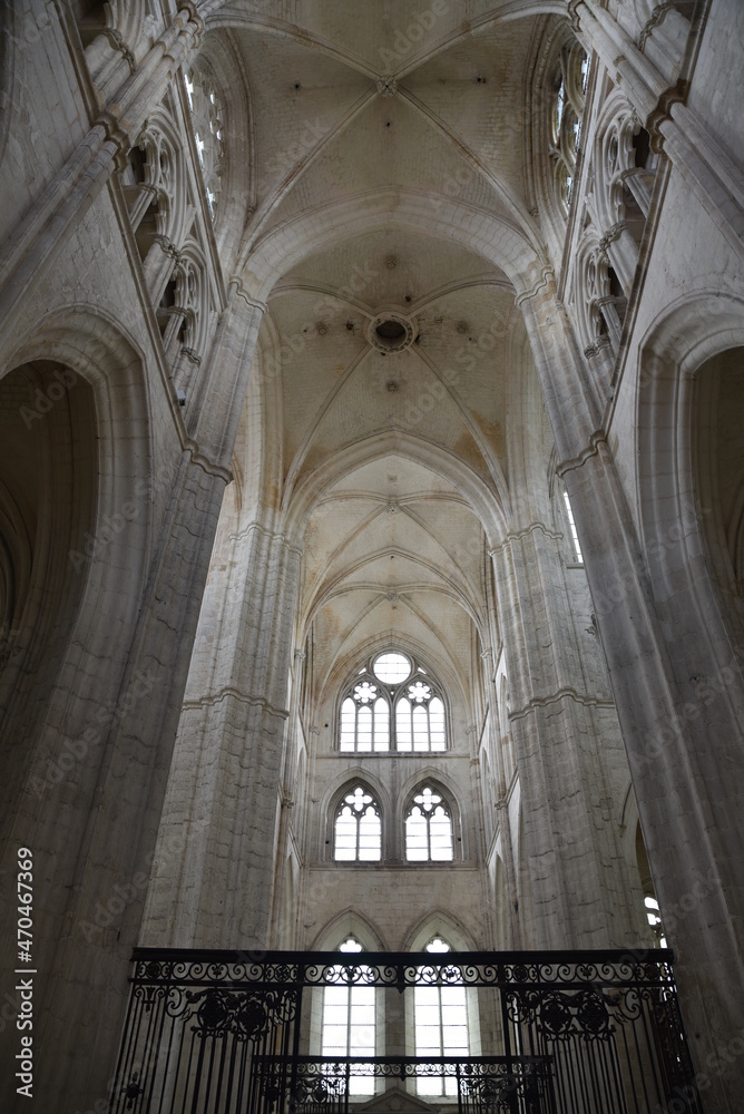 Voûtes de l'Abbatiale Saint-Germain à Auxerre, France