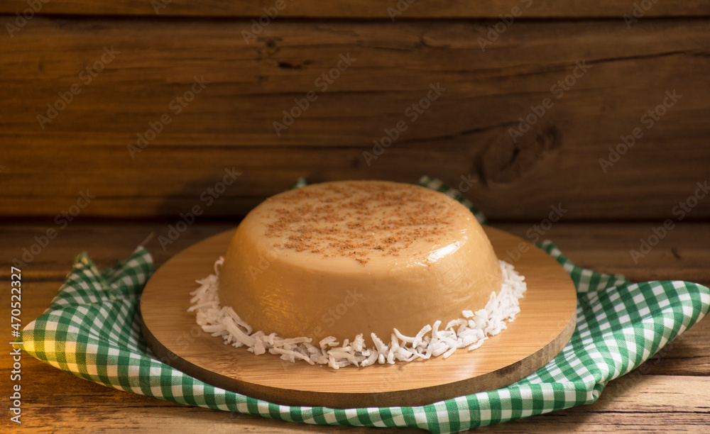 Natilla y buñuelos, traditional Colombian Christmas food. Natilla y buñuelos, traditional Colombian Christmas food.