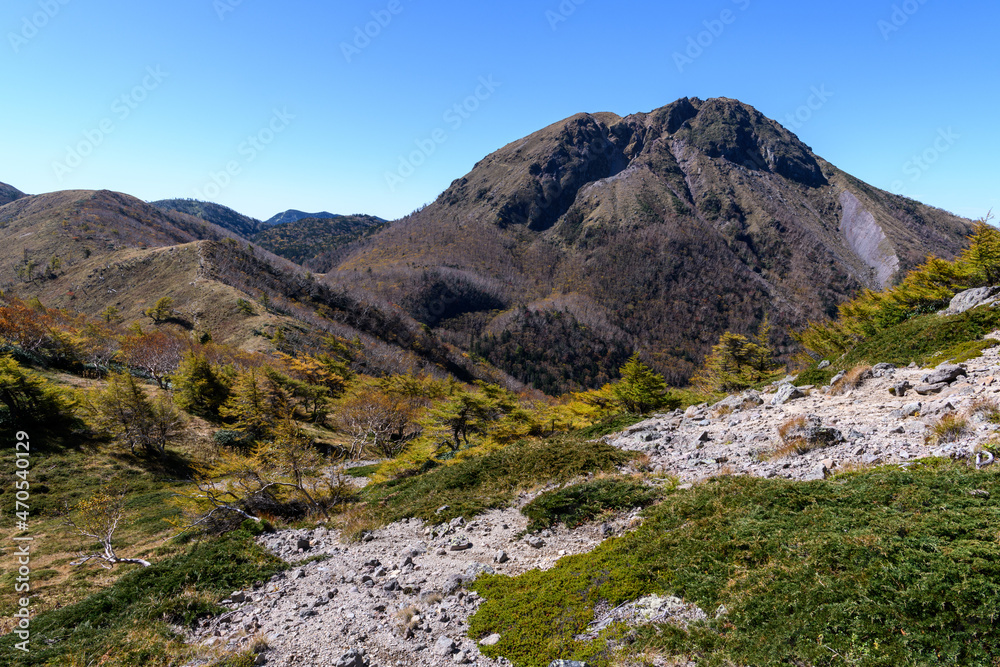 秋の日光白根山