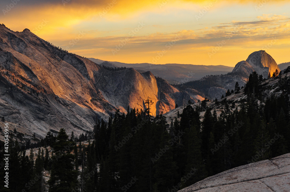 Beautiful sunset from Olmsted Point, Yosemite National Park, California, USA