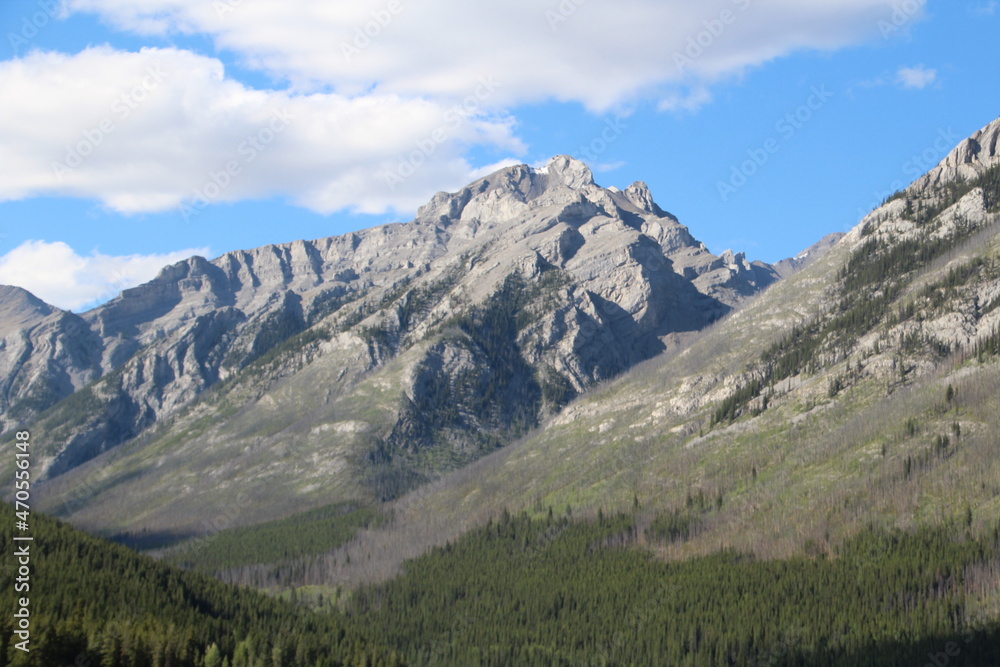 view of the mountains