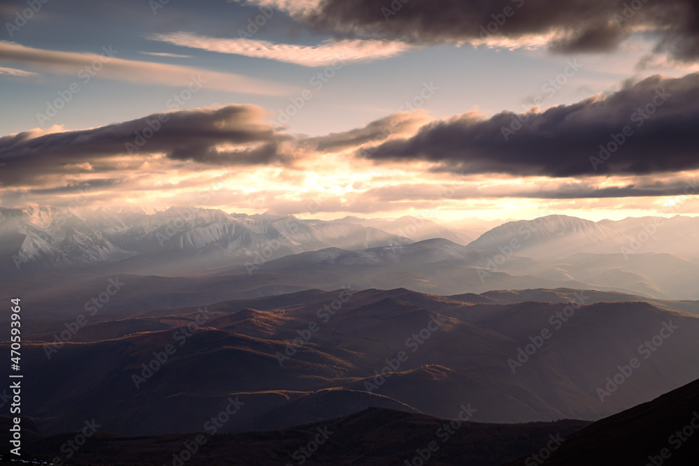 Fototapeta premium Golden autumn of Altai Republic. View of the Severo-Chuyskiy Khrebet