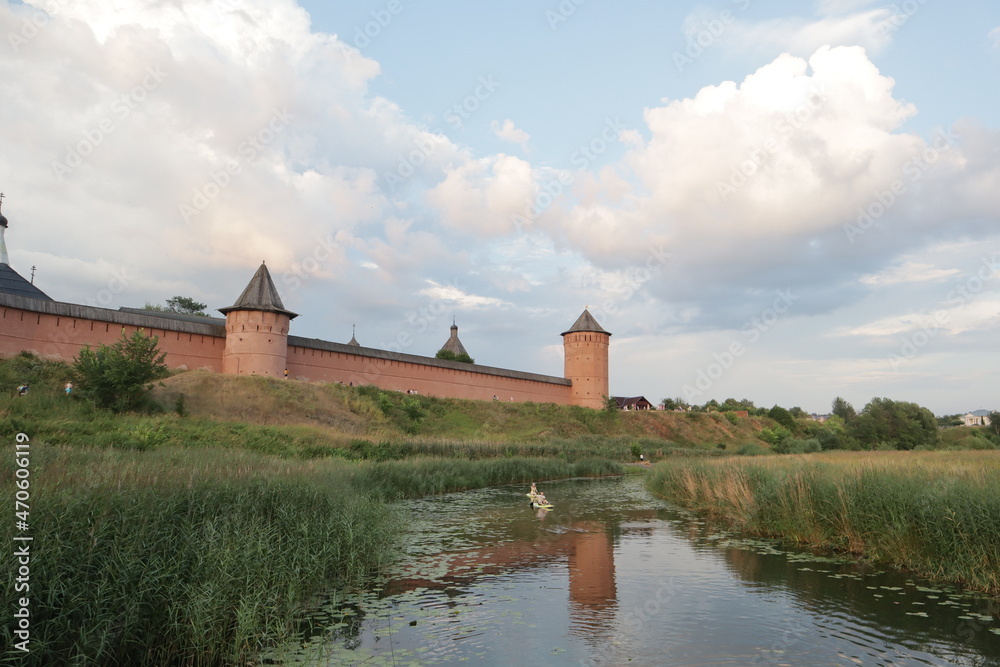 Fototapeta premium castle on the river (Suzdal town monastery)