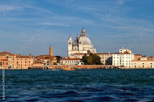 city on the water Venice © Ylika