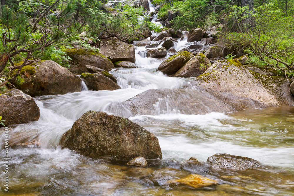 A hiking route through the Catalan Pyrenees A hiking route through the Catalan Pyrenees