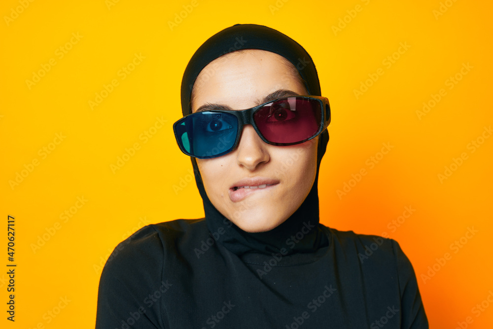 pretty woman 3D glasses entertainment emotions isolated background