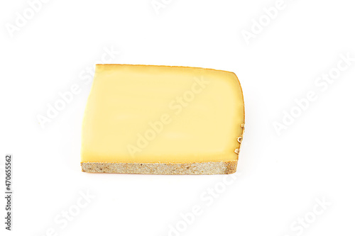 tranche de fromage Compté à plat sur fond blanc