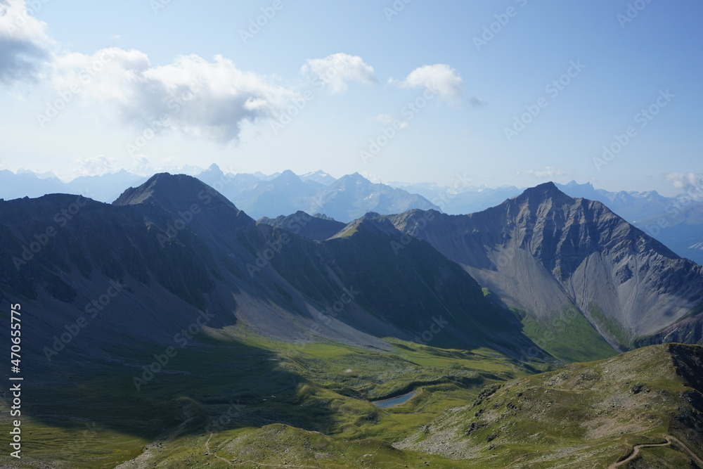Obraz premium mountains in the mountains