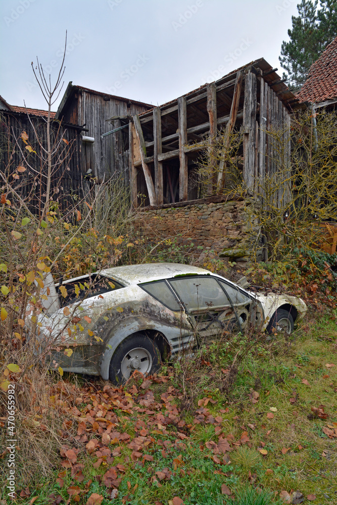 Fototapeta premium scheunenruine in harbshausen