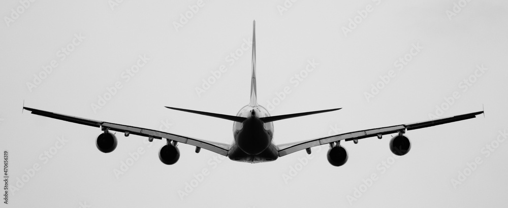 Aircraft silhouette - obrazy, fototapety, plakaty 