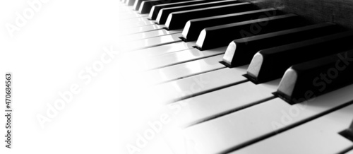 Картината върху платно Piano Keys Fading into White Panorama Music