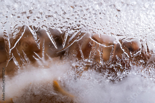 formas de agua congelada generando textura de hielo photo