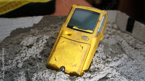 Portable gas detector for mine workers, which functions to detect toxic gases       