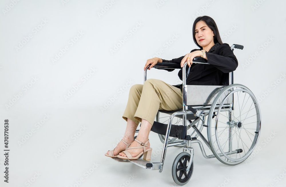 Paralysis Asian woman suffers from accident injury, difficult to move forward by wheelchair transportation