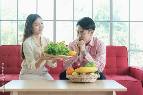 Portrait asia young couple in love, Healthy lifestyle and Food nutrition concept