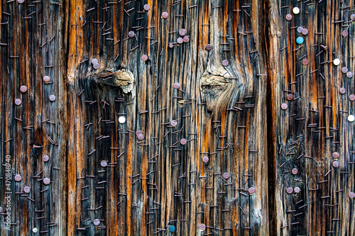 Reisszwecken Holz wand