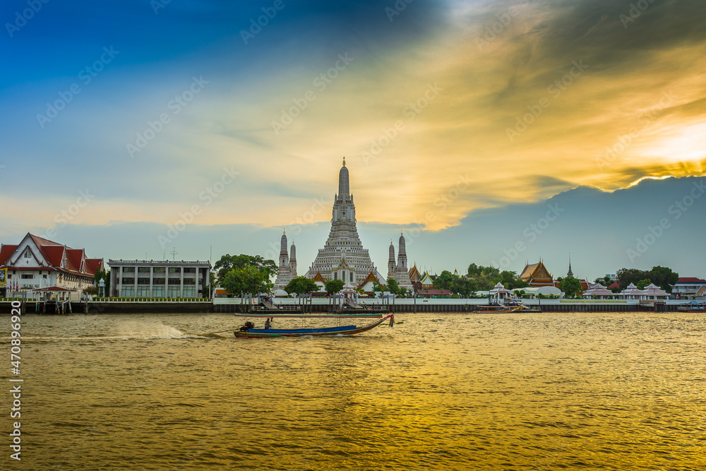 Wat Arun landmark in Bangkok City Thailand