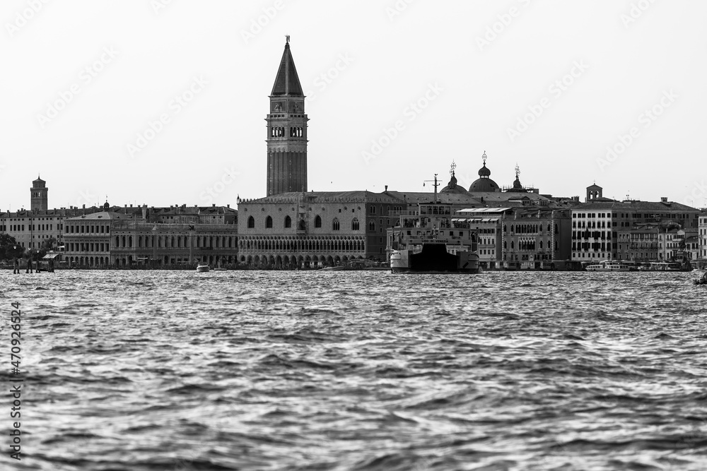 Fototapeta premium Venice. Magic of the city on the water
