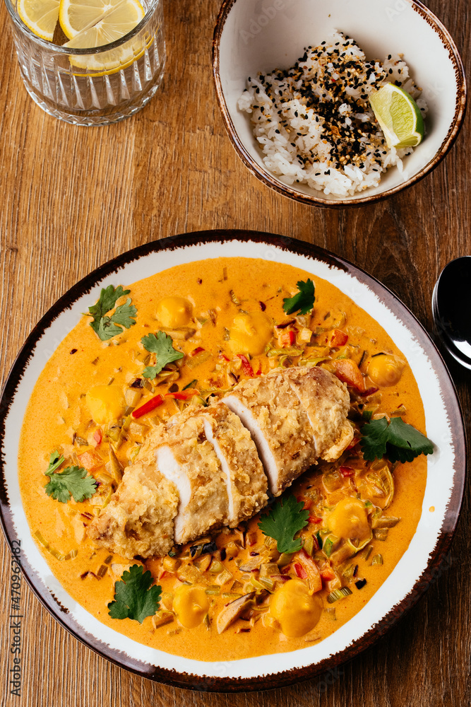 Curry chicken according to the national Indian recipe Curry chicken according to the national Indian recipe
