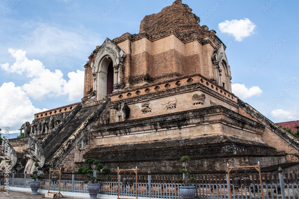 Fototapeta premium Within Wat Chedi Luang is a temple of the big stupa or temple of the royal stupa that is a Buddhist temple in the historic center in Chiang Mai province of Thailand.