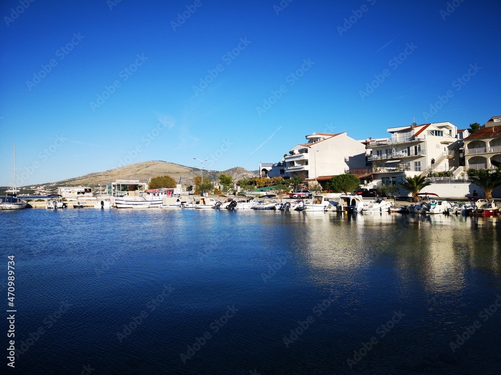 Strand okrug gornji bei Trogir, Kroatien