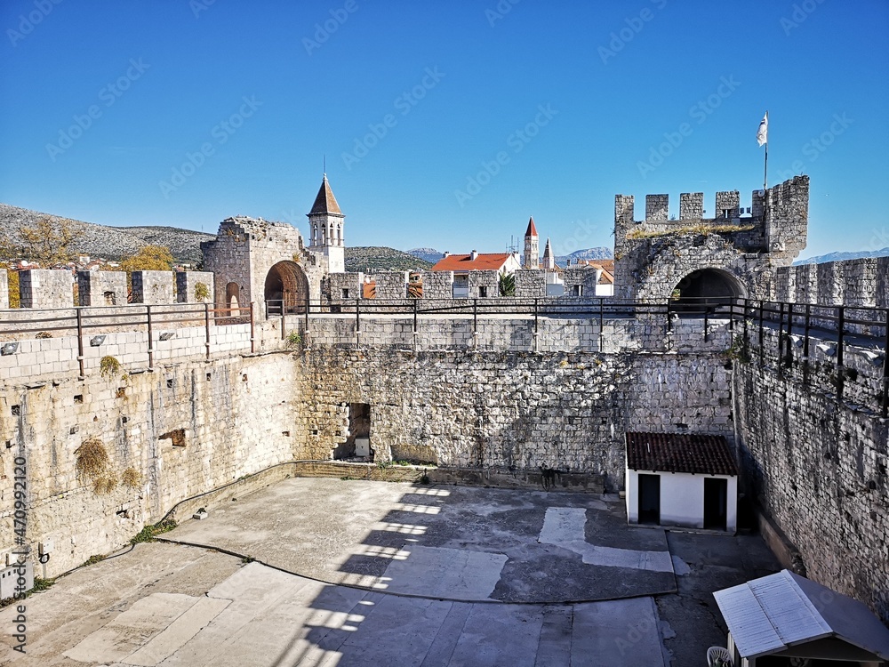 Obraz premium Trogir Kroatien, Altstadt und Sehenswürdigkeiten