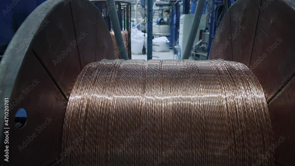 The copper cable is twisted into a skein. Copper cable manufacturing