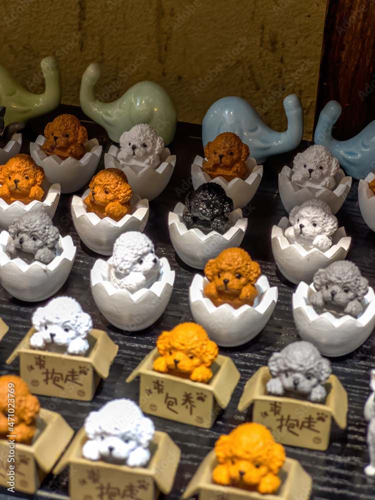 Scenic ceramic animal souvenir close-up