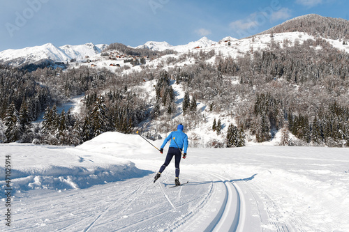 sci nordico fondo sciare sport cardio sportivo 